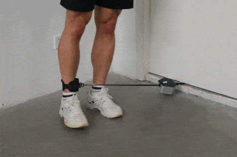 Tone your leg muscles with Tousains Hivegym. 